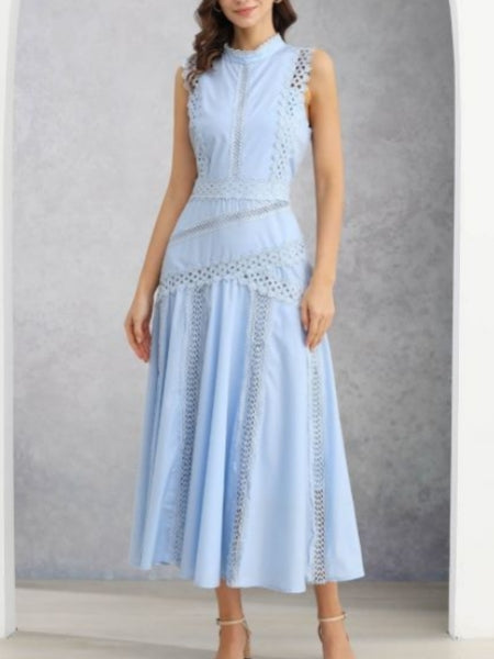 Lace Panelled Sleeveless Dress