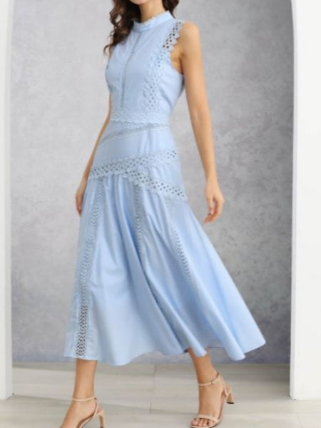 Lace Panelled Sleeveless Dress
