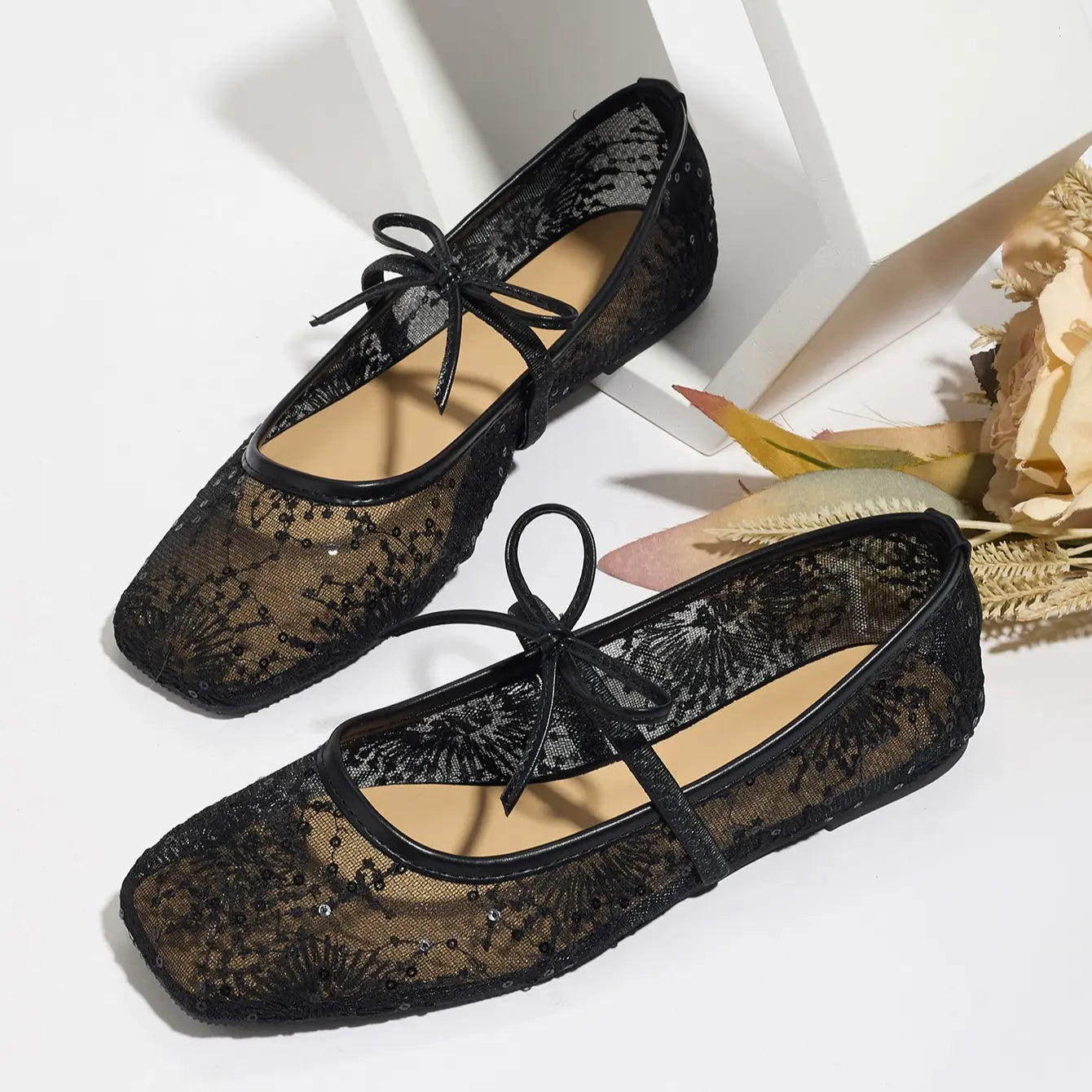 Bow Accent & Charming Embroidery Square Toe Mesh Women's Flat